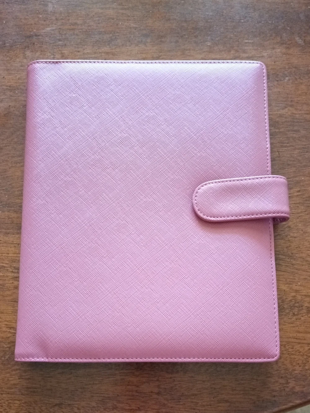 Janes Agenda disc rouge pink saffiano vegan leather binder with magnetic closure - Picture 1 of 4